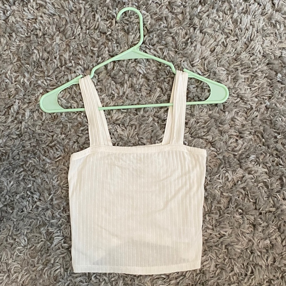 American Eagle cropped white tank!